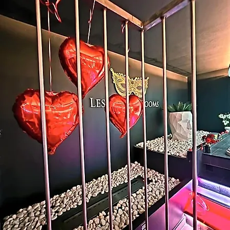 Les Secrets Hotell *